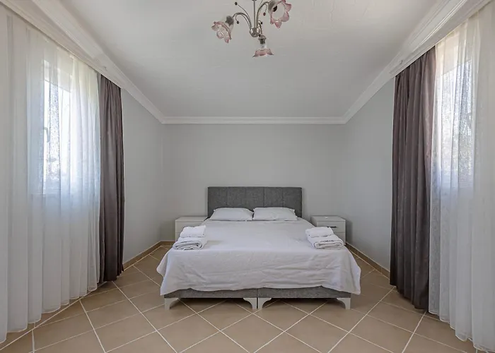 Near By The Land Of Legends , Private Garden , Stone * Belek