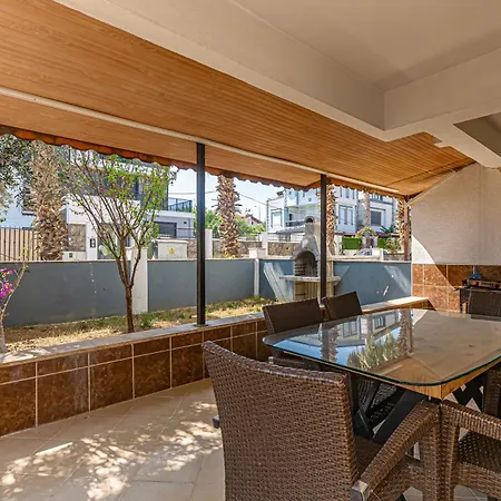 Villa Near By The Land Of Legends , Private Garden , Stone